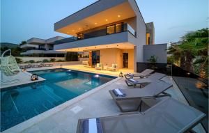 Amazing Home In Marina With Sauna