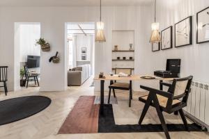 Baquo - 4 bedrooms in Malasaña