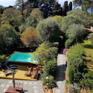 Maisons de vacances Cottage with swimming pool : photos des chambres