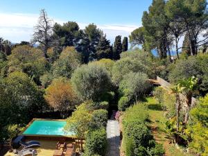 Maisons de vacances Cottage with swimming pool : photos des chambres