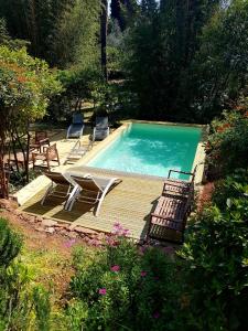 Maisons de vacances Cottage with swimming pool : photos des chambres