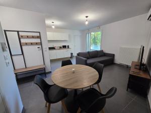 Appartements T2 avec parking aux portes de montpellier : photos des chambres