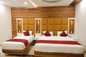 Hotel Jeyan Inn by Golden Tree at Karol Bagh