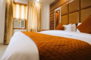 JEYAN INN BY Golden Tree