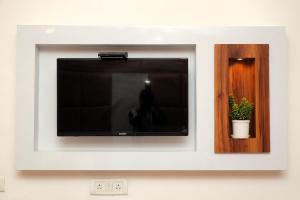 JEYAN INN BY Golden Tree