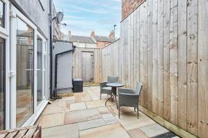 Host & Stay - Surf Jewel