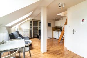 RentPlanet - Apartament Garbarska