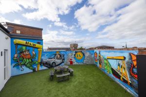 Unique 1 bed Penthouse in East Village, Belfast - Walk to City Centre, Roof Terrace