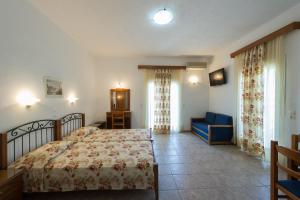Agios Efrem Studios