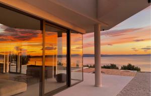 Amazing Home In Podgora 