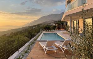 Amazing Home In Podgora