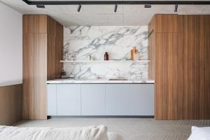 Luxury Downtown Atelier