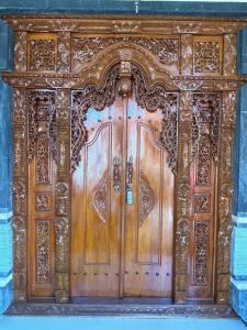 Newly furnished small balinese house quiet area