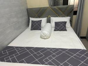 Newly furnished small balinese house quiet area