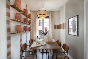 Lumi - 2 bedrooms in Malasaña-Universidad - 3-звездочные отели в городе Мадрид