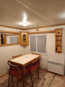 Campings Charmant Mobil home ,Commequiers : photos des chambres