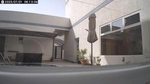 للسيدات فقط