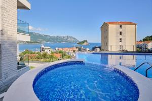 Como Vista Apartments