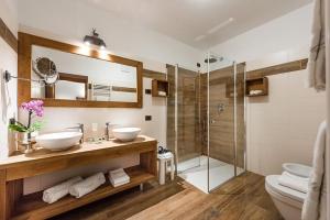 Hotel Fairmounts Plaza Near Delhi Airport IGI