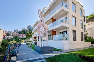 Como Vista Apartments