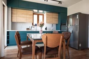 Heart of Budva 3BR City View Apt