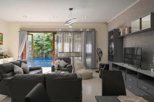 Puri Ratu Jimbaran with Private Pool