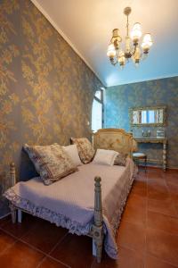 VILLA-BAROCCO Sveti-Stefan & Private Garden