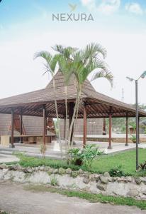 Jambu Klutuk Resort