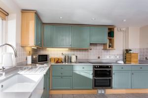 The Old Bakery Sleeps 4