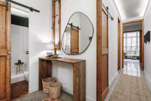 Tella - 2 bedrooms and office in Eixample Esquerra