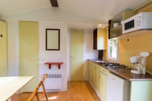 Maisons de vacances Mobilhome Le Chene : photos des chambres