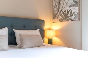 Elegant Duplex Apt in Downtown