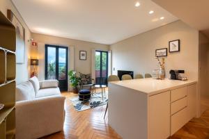 Elegant Duplex Apt in Downtown