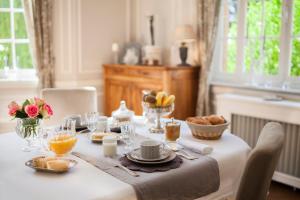 B&B / Chambres d'hotes Le Chateau de Fresnoy en Gohelle : photos des chambres