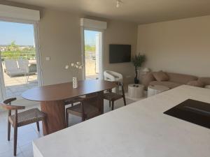 Appartement de standing, ouest de Montpellier, grand roof top, parking inclus