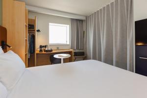Hotels Hotel ibis Rennes Centre Gare Sud : photos des chambres