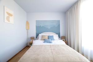 Elite Apartments Beachside Luxury with Balcony
