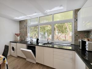 Portimão Central Town 2 by Homing