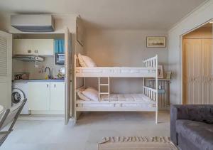 Cap dAntibes Studio et terrasse face à la mer