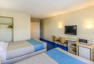 Super 8 by Wyndham Estevan