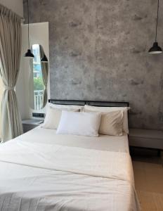 Your Ultimate Noir Awaits!