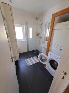 Penty rénové au calme dans village typique Crozon