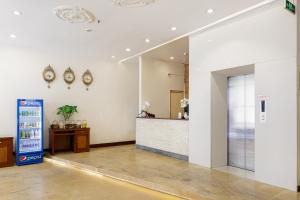 Dancenter Near Hoan Kiem Lake, Vincom Center Ba Trieu Formerly Le Grand The Sun