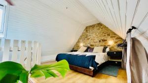 Penty rénové au calme dans village typique Crozon