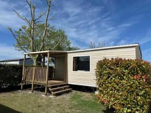 Campings Camping 3 etoiles - Piscine - eehch0 : photos des chambres