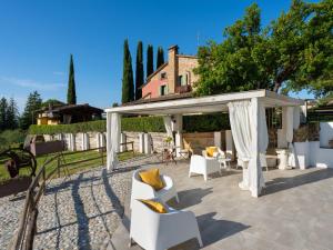 Villa Fonte di Pillo by Interhome