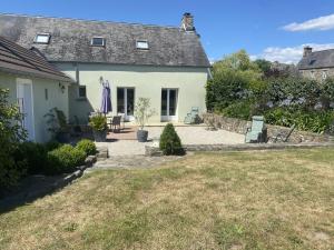 Maisons de vacances Holiday Home Cottage du Hamel es Clos by Interhome : photos des chambres