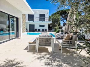 Holiday Home LOustaloun by Interhome