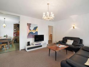 Apartment Regina Apt Golfblick by Interhome