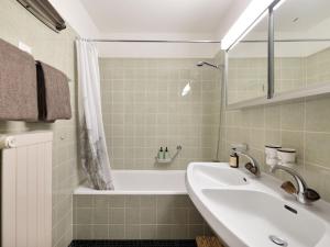 Apartment Lenza by Interhome